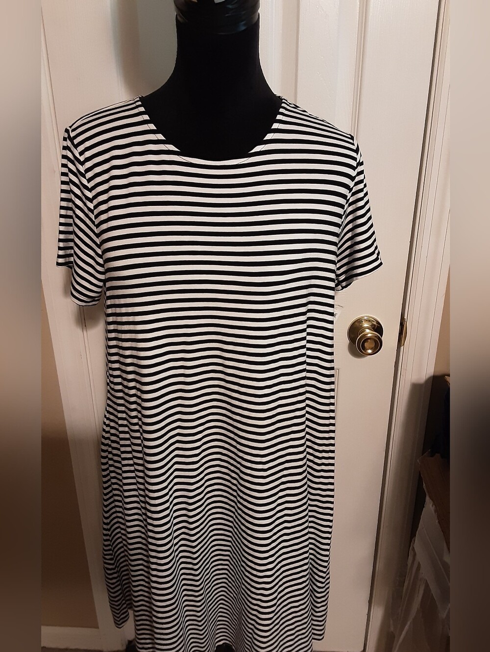 Old Navy Black & White Striped Short Sleeve Tee Dress NWT